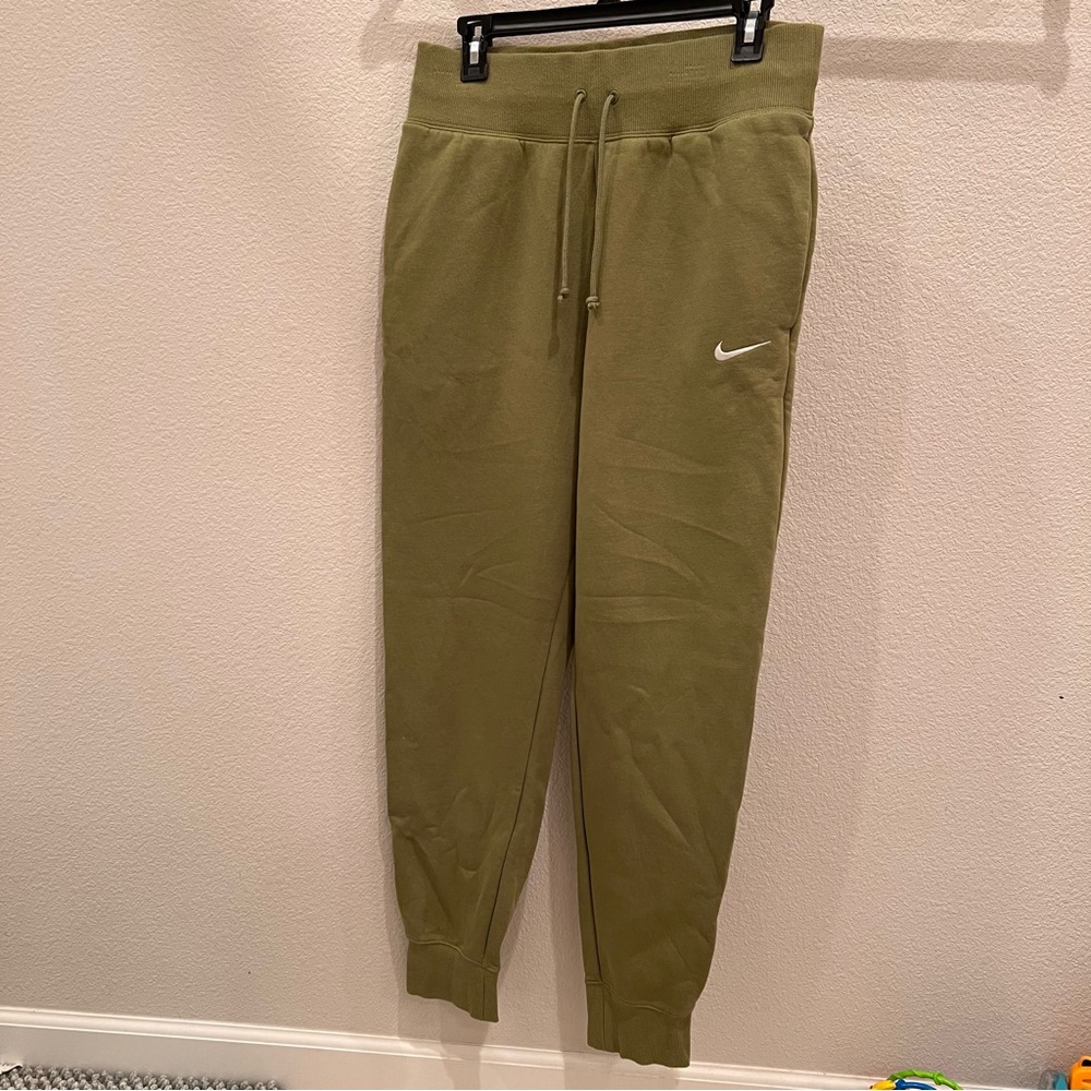 NIKE Phoenix Fleece High - Waisted Joggers - Picture 2 of 10
